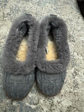 UGG Women's Gray Knit Shearling Slippers